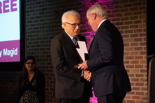 Larry Magid, Lifetime Achievement Award Winner (left) and Temple University President John Fy.