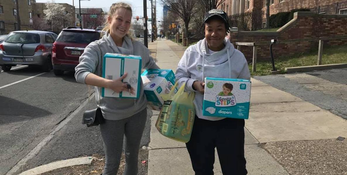 Poor People's Army volunteers delivery diapers.