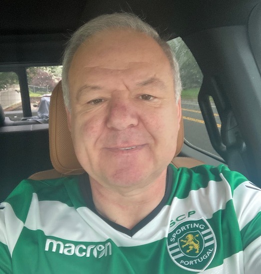 Tio Pepe co-owner Orlando Jacome, wearing his Sporting CP jersey, repping his Primeira Liga team.