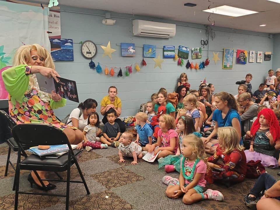 Philadelphia drag queen Brittany Lynn is hosting a drag queen story hour with local kids.