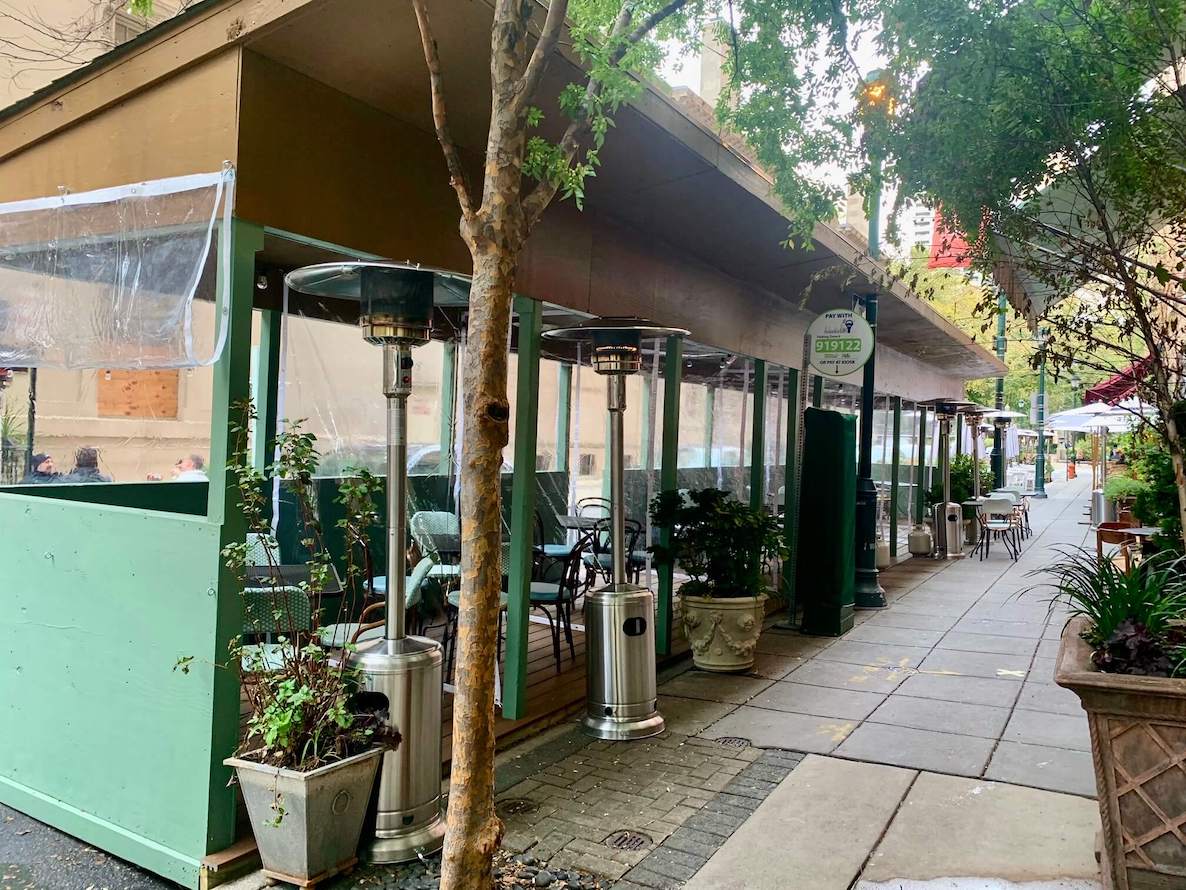 26+ awesome outdoor restaurants in Philly to eat and drink at this spring