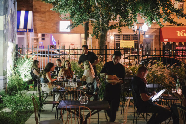 33 Beautiful Spots for Outdoor Dining in Philadelphia