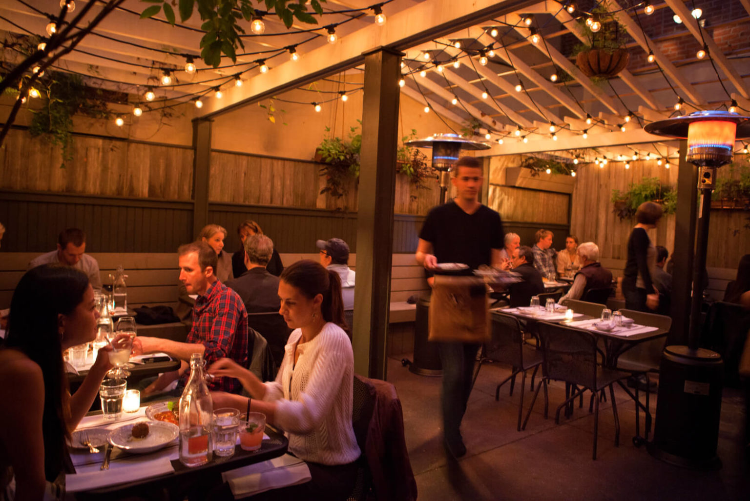 33 beautiful spots for outdoor dining in Philly in gardens and on patios