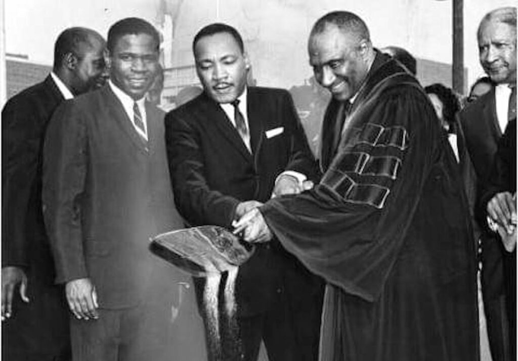 This image is included in an article that highlights Martin Luther King Jr.'s connection to Philadelphia