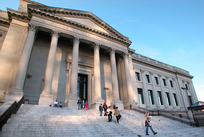 Marble steps lead to a columned facade of The Franklin Institute, a science museum in Philadelphia.