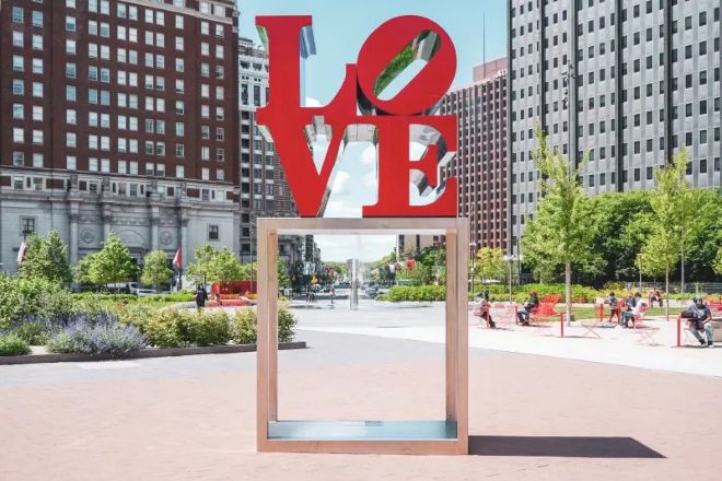 Robert Indiana's iconic <i>LOVE</i> sculpture, the unofficial namesake of JFK Plaza in Center City, Philadelphia.